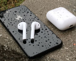 Marathon Runner Tests Apple AirPods on A 10k Run