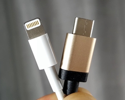 Why iPhone Still Use Lightning But USB-C Ports?