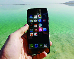 iPhone 7 in Salty Dead Sea for 24 Hours - Will it Survive?