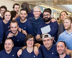 Tim Cook Makes Surprise Visits to France Apple Stores