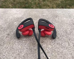 BeatsX: How Apple’s latest W1 earbuds compare to AirPods & Powerbeats3