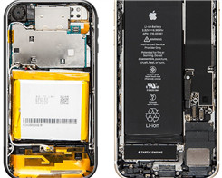 Here's How Much the Inside of An iPhone Has Changed in Ten Years