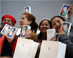 iPhone Sales Could Shrink By 17% If Apple Doesn't Make A Drastic Change to Its Business