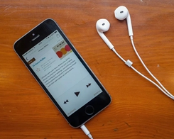 Apple Has Finally Turned on its Podcast Analytics Feature