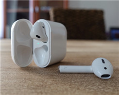 AirPods Sold out From Apple, Frustrating Last-minute Holiday Shoppers