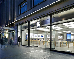 Apple Store in Zurich Evacuated As Phone Battery Overheats