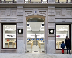 Firefighters Respond to Another Apple Store Due to iPhone Battery Explosion