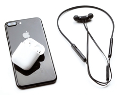 AirPods vs BeatsX: Which is the Best to Buy?