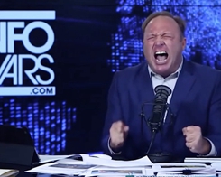 Apple Scrubs Nearly All of Alex Jones’ Infowars Shows Over Hate Speech, Others Follow Suit