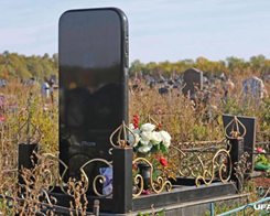 Massive 5′ iPhone Tombstone Appears Over Russian Woman’s Grave