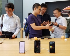 A Report Suggests Most iPhones in China Bought by the ‘Invisible Poor’