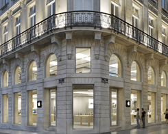 Rioters Break Into Bordeaux Apple Store During Yellow Vest Protests