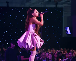 Ariana Grande’s Album Sets Multiple Apple Music Streaming Records