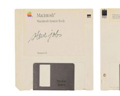 Floppy Disk with Steve Jobs' Signature Valued at $7,500