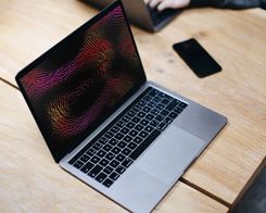 Apple Extends 13-Inch MacBook Pro Backlight Repair Program