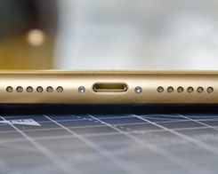 Portless 'iPhone 13' Could Restore iOS Without Needing a Cable