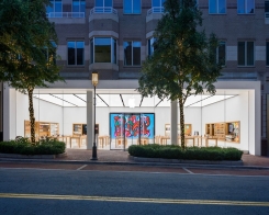 Apple Stores Run Stocks Low, Brace for Changes After iPhone 15 Event
