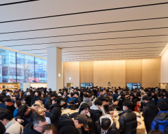 Apple Hongdae Store Opens in South Korea; Gallery and Details