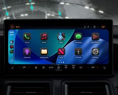 Apple to Let iPhone Users Watch Videos on CarPlay Screen While Parked