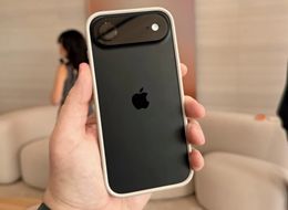 iOS 26.3 Adds New Feature to Limit Location Data Shared with Your Carrier