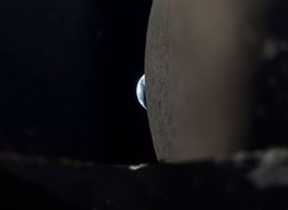 NASA Astronaut Shares Incredible 'Earthset' Video Captured With iPhone 17 Pro Max