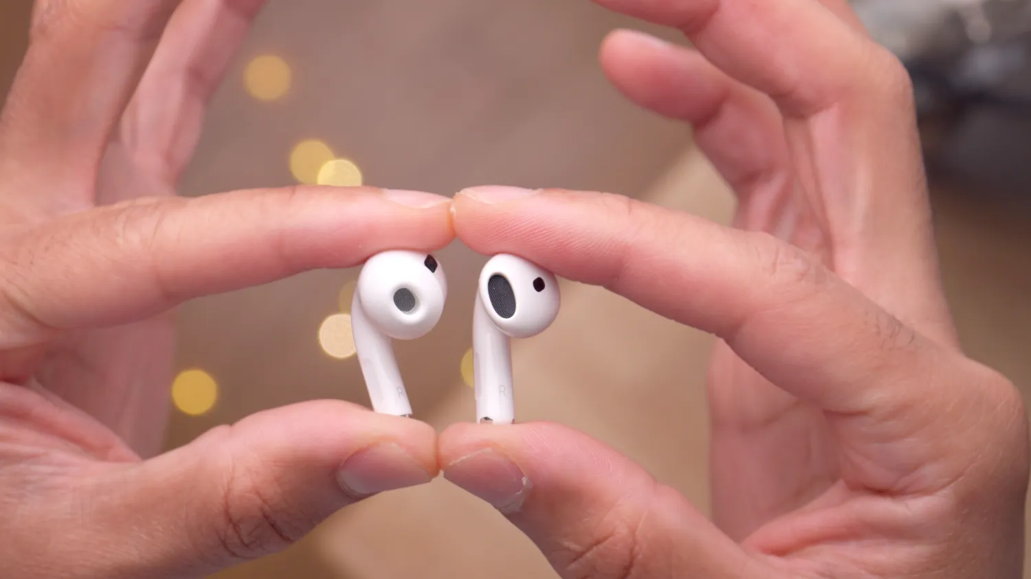 AirPods with Cameras Would Be a Good Match for the Promised Contextual Siri
