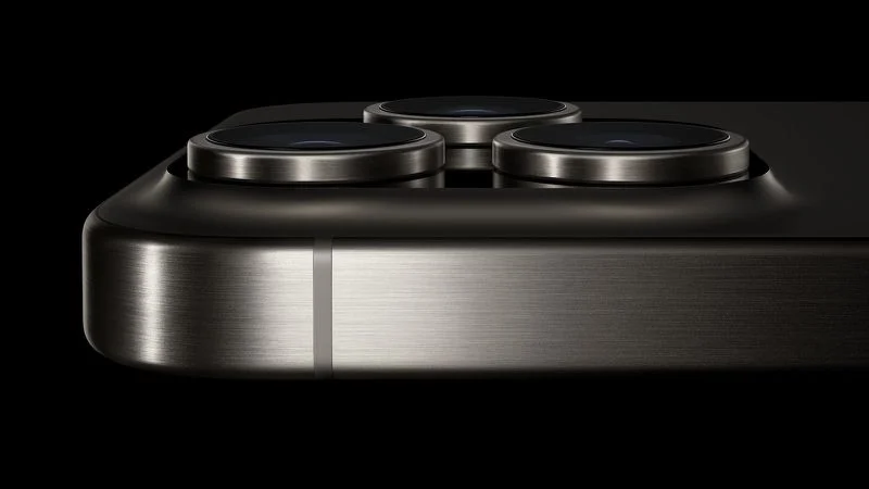 Leaker Pushes Back on Rumors of Pro iPhone's Return to Titanium Leaker Pushes Back on Rumors of Pro iPhone's Return to Titanium