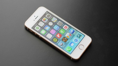 Apple Cut Down the Price of iPhone5s by 43% in India