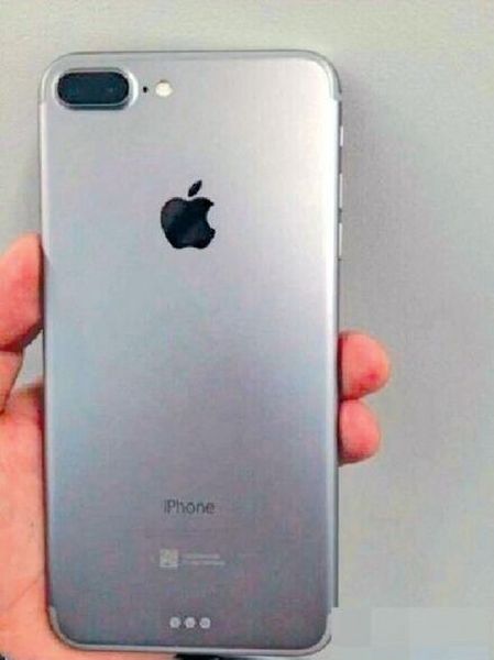 Apple iPhone 7 Plus with Leaked Photos and iPhone 7's Packaging Box 