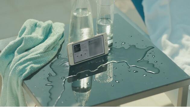 Apple's Latest AD Brings iPhone7 Poolside to Tout Stereo Speakers, Waterproof Design