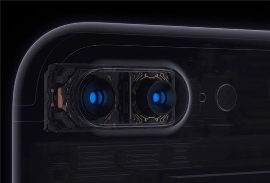 A Vertical Dual Camera Could Be The Biggest Selling Point Of iPhone In 2017