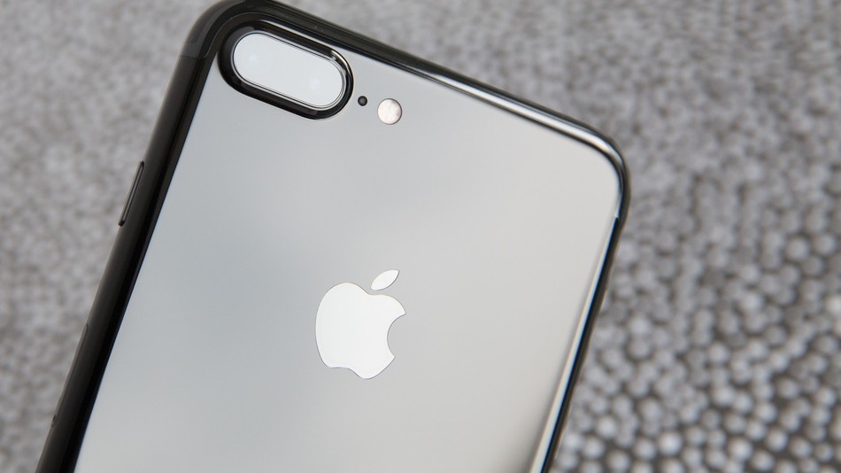  New iPhone Leak Claims Apple will Count On A Rival for its Displays
