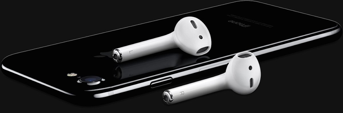 Apple's AirPods Grabbed 26% of Wireless Headphone Sales