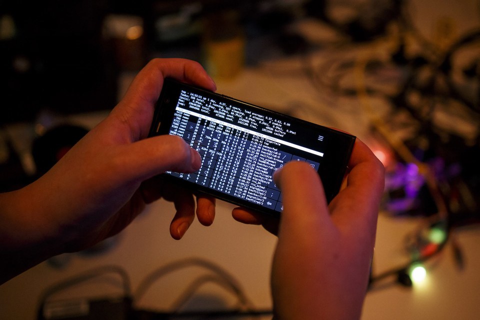 A Hacker Just Proved that Apple May have Been Right about the F.B.I