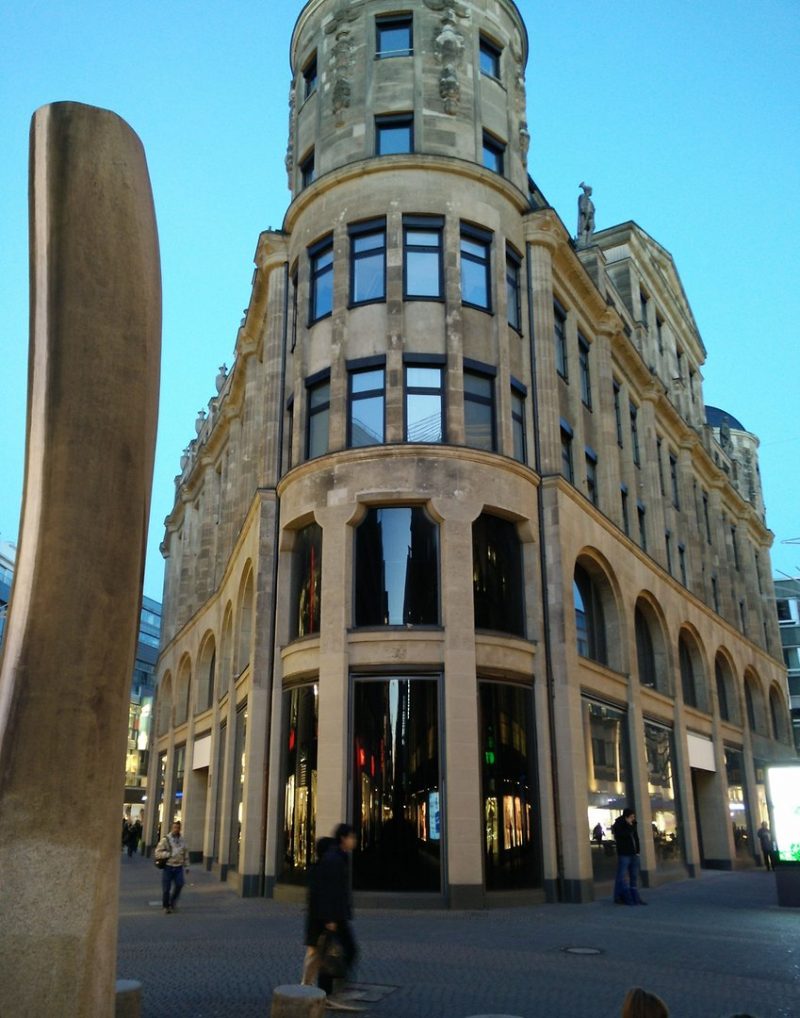 Apple Adding Finishing Touches to Long-Rumored Store in Cologne, Germany