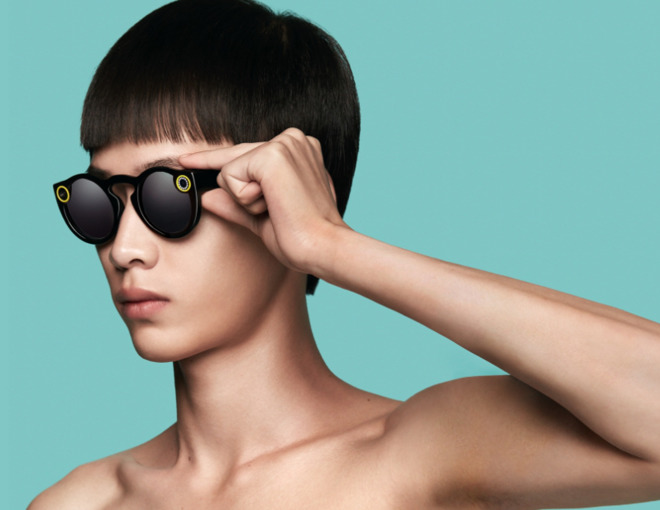 Snapchat Begins Online Sales of iPhone-connected Spectacles