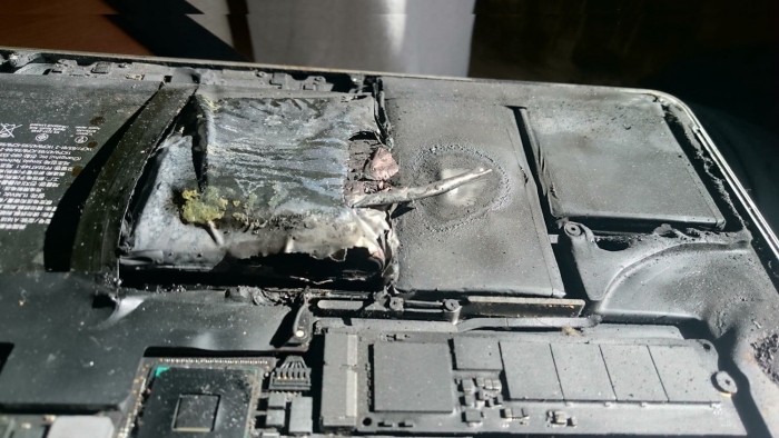 MacBook Pro Retina, The Battery Catches Fire And Explodes