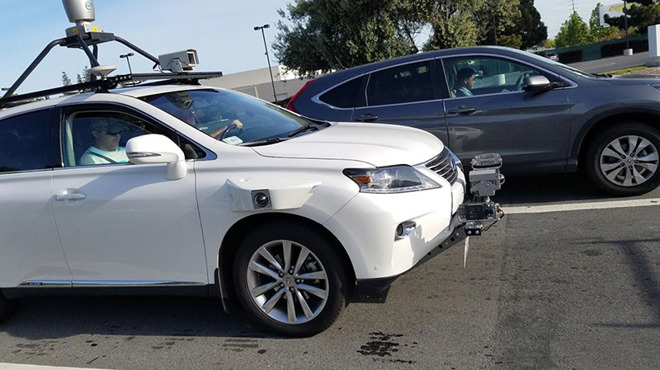  Apple's Self-Driving Testbed Spotted in Silicon Valley