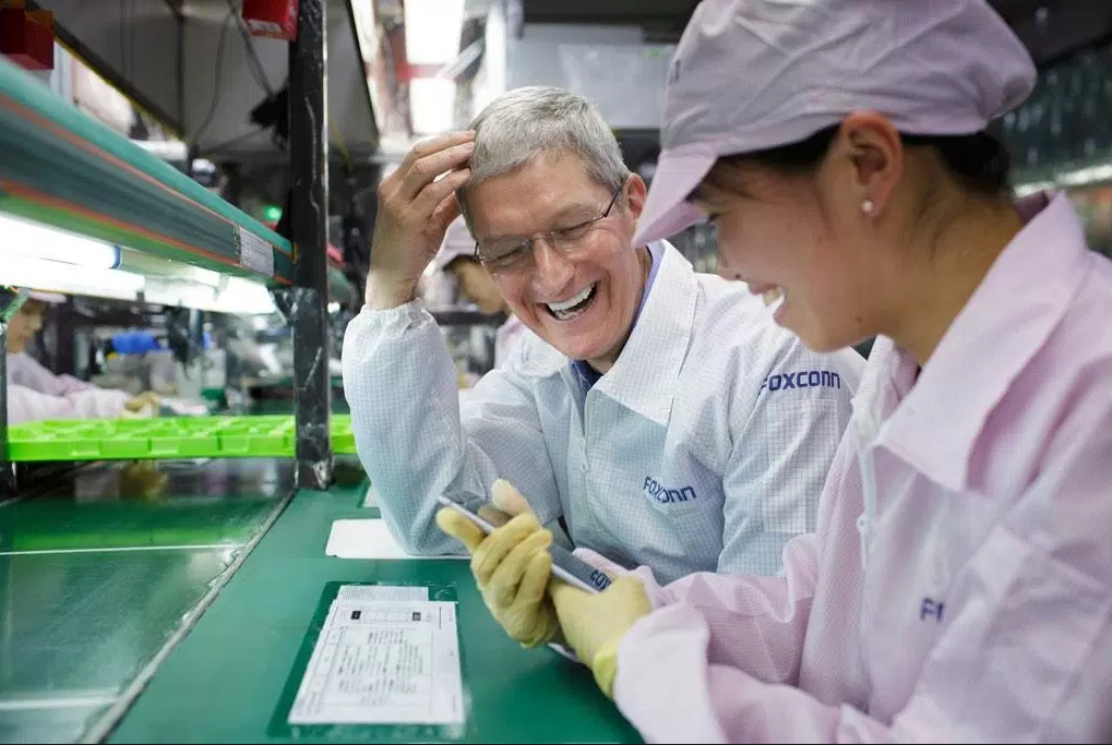  Why iPhone Manufacturing Jobs Aren't Coming Back To The U.S.