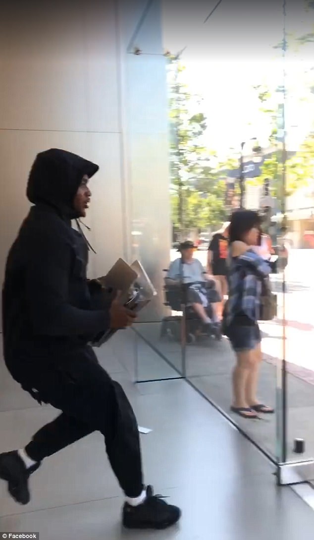 Shocking Footage Shows Brazen Thieves Rob An Apple Store