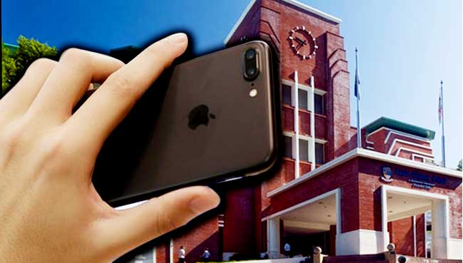 Singapore Dad Sues School Principal for Confiscating iPhone 7