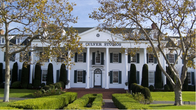 Apple Eyes Culver Studios Office Space for Growing Video Unit 