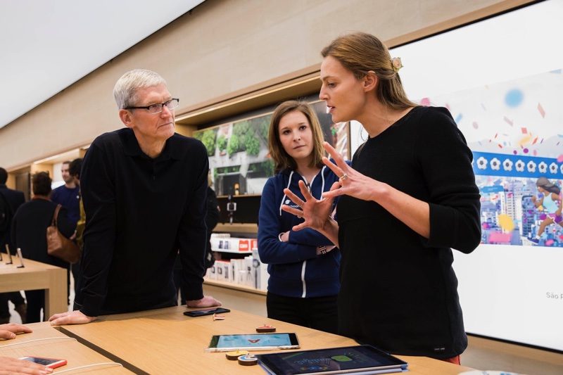 Apple Products 'Change the World'  Aren't Priced Just 'For the Rich'