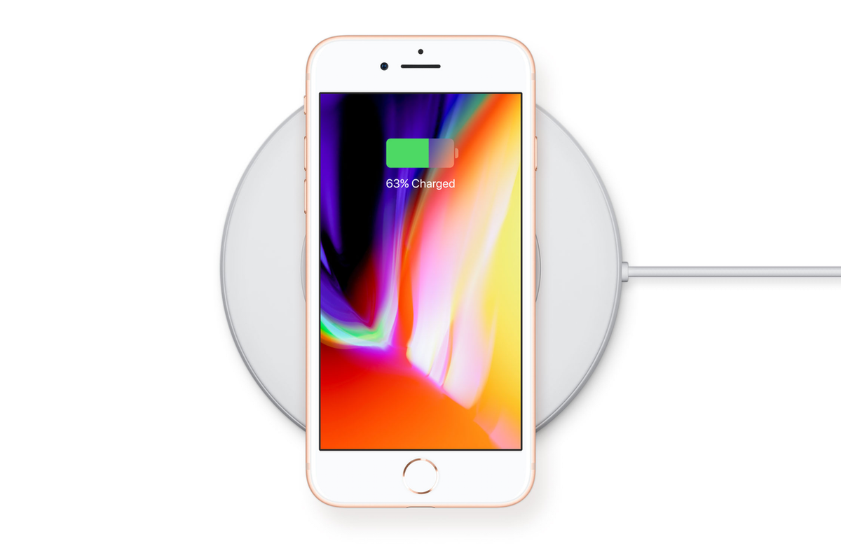 How to Wirelessly Charge iPhone 8 / iPhone 8 Plus?