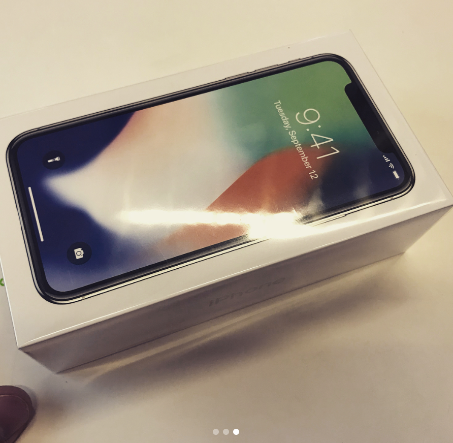 New Video & Images Offer Look at iPhone X Packaging & Unboxing 