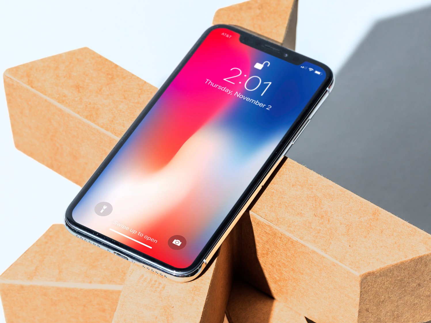 Wall Street Analyst Predicts Apple Will Launch A Supersized iPhone X Next Year