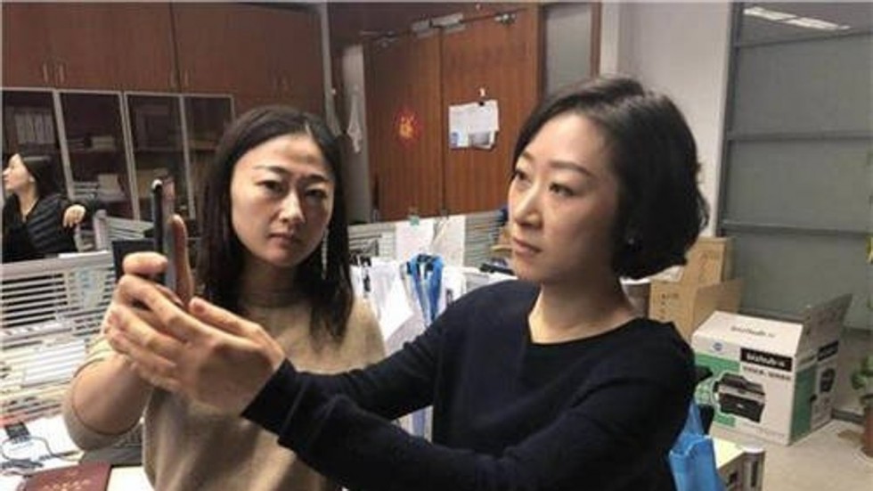 Chinese Woman Offered Refund After Facial Recognition Allows Colleague to Unlock iPhone X