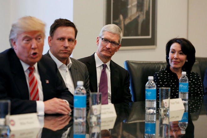 Apple and Other Companies Fear 'Looming End' of H-1B Work Visa Spousal Protection Program