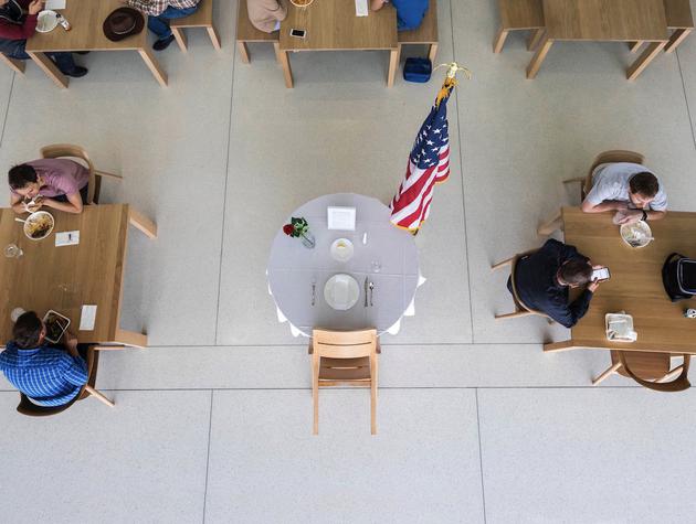 Apple Commemorates Memorial Day With 'Remembrance Table' at Apple Park