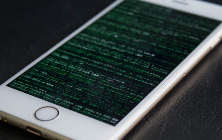 Apple Attempts to Deter Jailbreaking in New Support Article